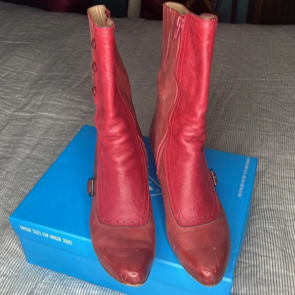 John Fluevog Red Ankle Boots - Picture 3 of 13